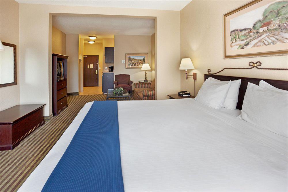 Holiday Inn Express Hotel & Suites Marina By Ihg Zimmer foto