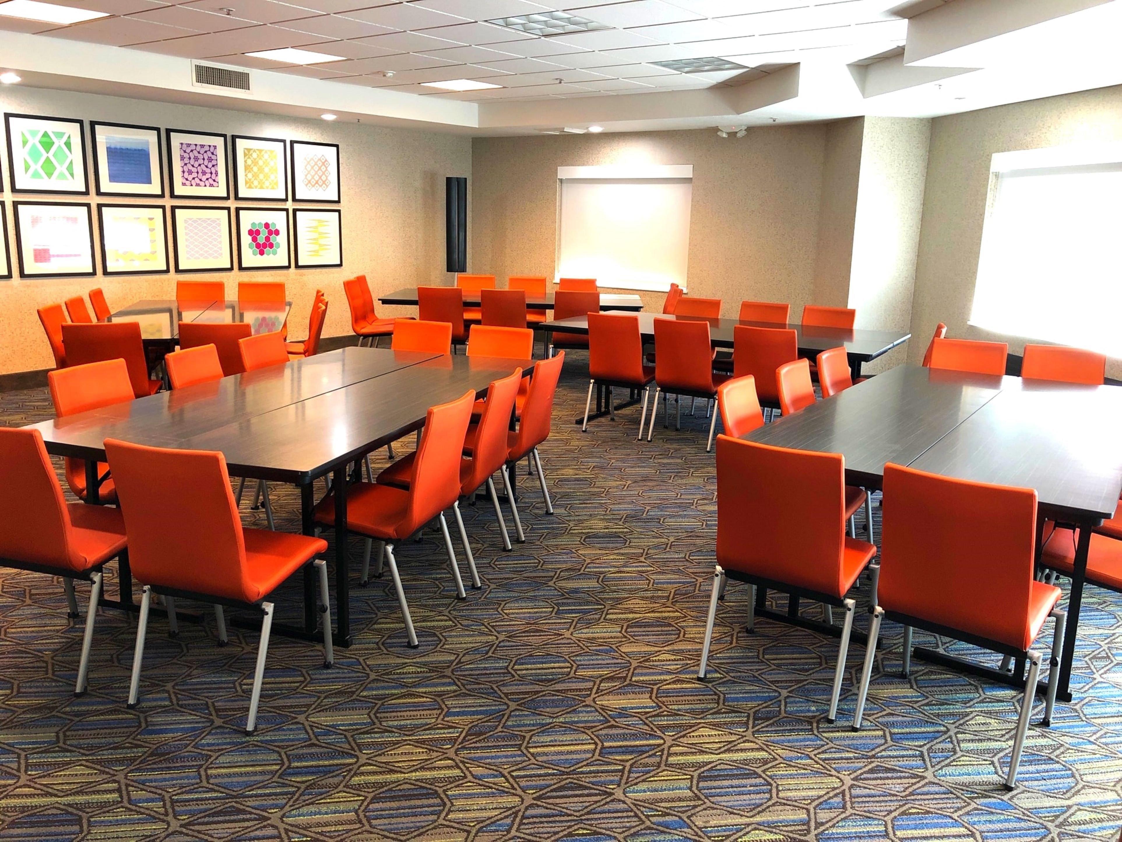 Holiday Inn Express Hotel & Suites Marina By Ihg Exterior foto