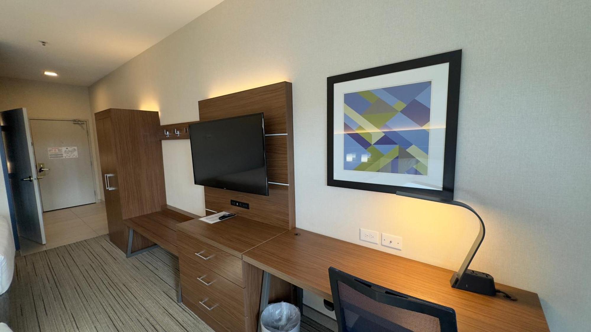 Holiday Inn Express Hotel & Suites Marina By Ihg Exterior foto